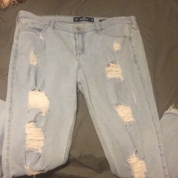 Hollister Destructed Jeans - Picture 2 of 3